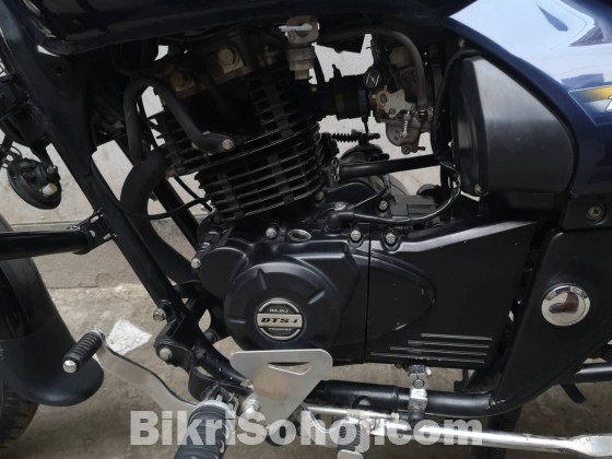 bajaj avenger 2018